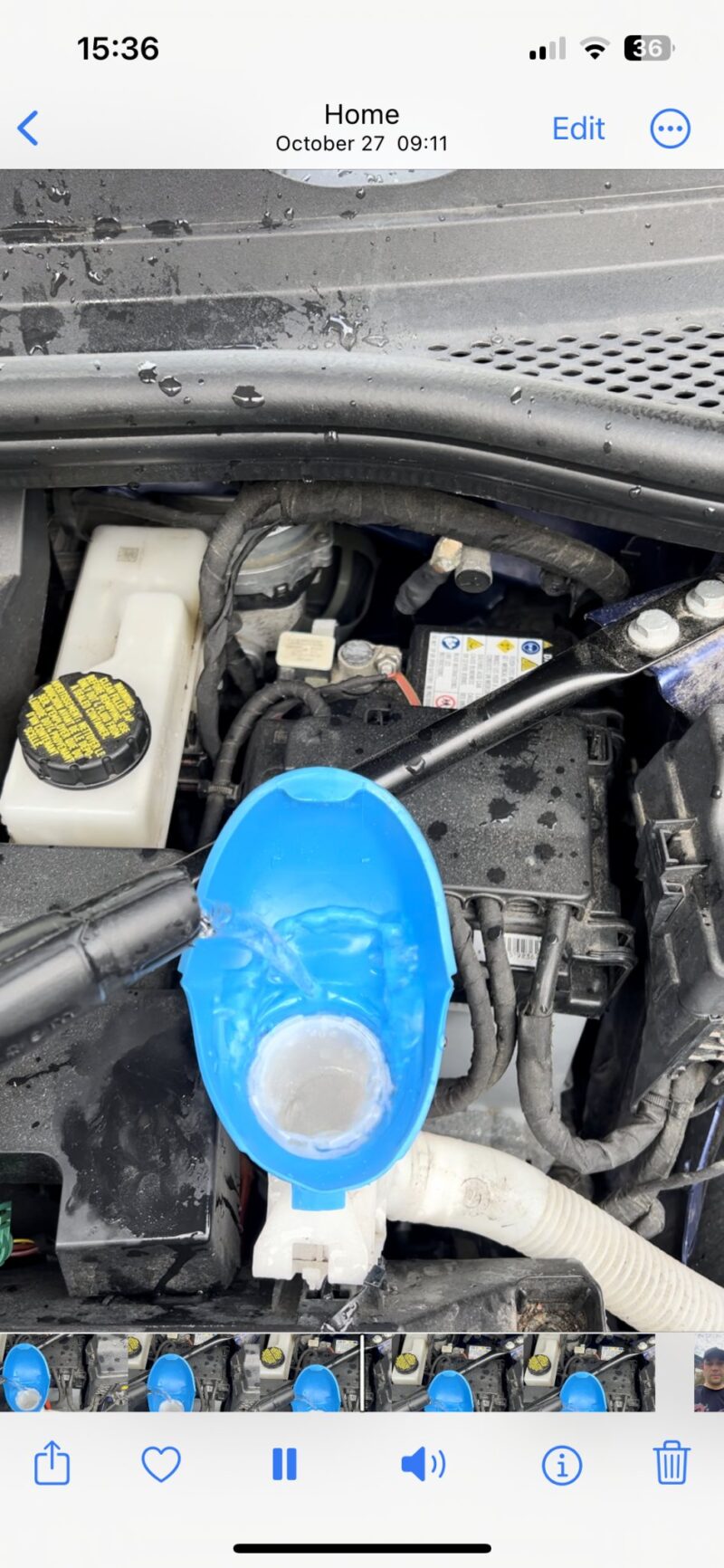 Susima Washer Fluid Reservoir Cap with Built-In Funnel - Image 3